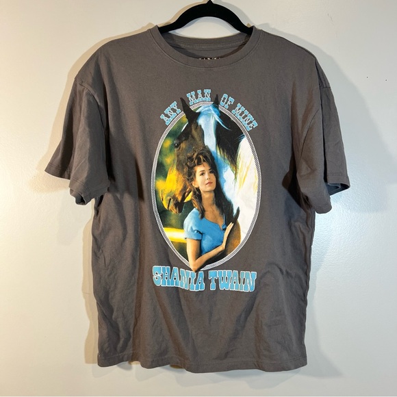 Tops - NWOT Shania Twain T-Shirt